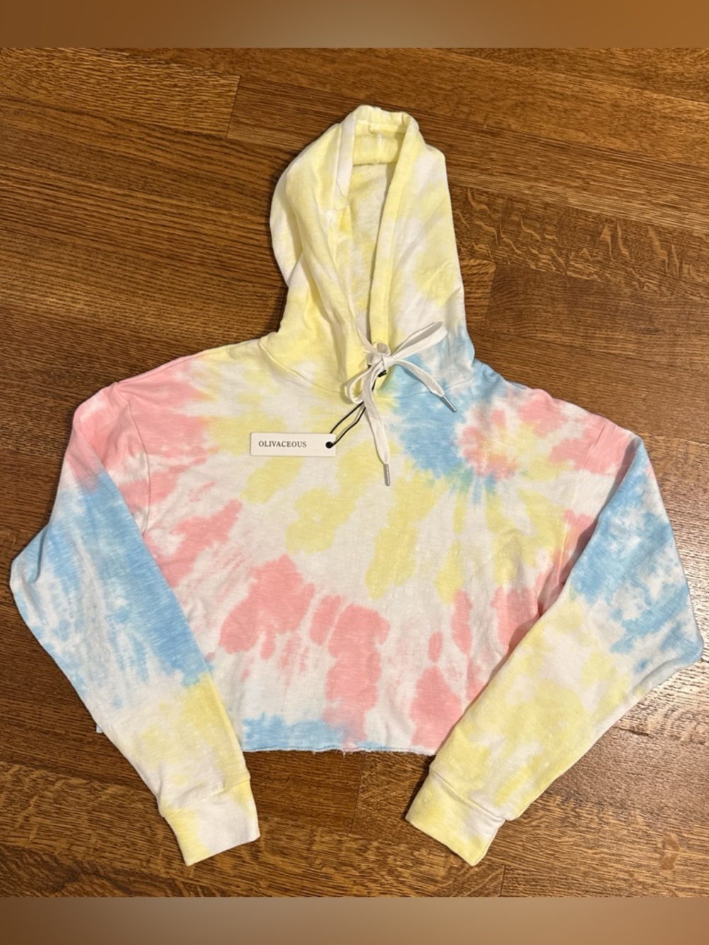 Oliveaceous Pastel Tie-Dye Cropped Hoodie. NWT. Size small